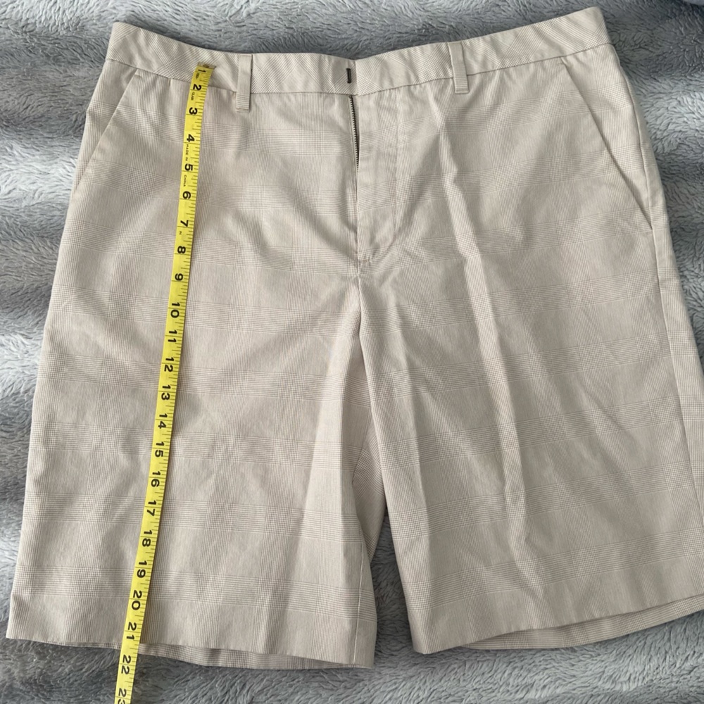 Ashworth tan shorts 36W